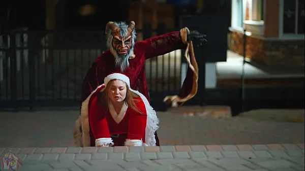 Uusi Krampus " A Whoreful Christmas" Featuring Mia Dior tehoputki